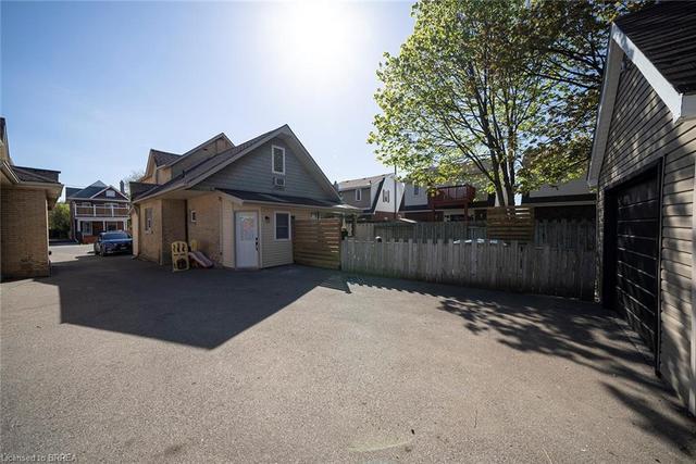 172 William Street, House detached with 3 bedrooms, 2 bathrooms and 3 parking in Brantford ON | Image 3