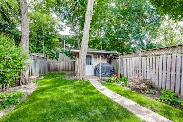65 Unsworth Ave, House detached with 3 bedrooms, 2 bathrooms and 0 parking in Toronto ON | Image 20