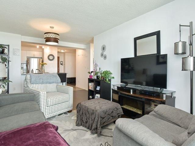 1510 - 4900 Glen Erin Dr, Condo with 1 bedrooms, 1 bathrooms and 1 parking in Mississauga ON | Image 4