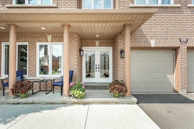 565 Royalpark Way, House detached with 2 bedrooms, 2 bathrooms and 6 parking in Vaughan ON | Image 35