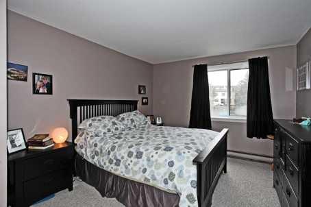 43 - 1016 Falgarwood Dr, Townhouse with 3 bedrooms, 1 bathrooms and 1 parking in Oakville ON | Image 7
