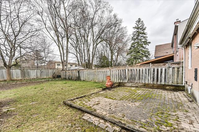 40 Holland Ave, House detached with 3 bedrooms, 2 bathrooms and 2 parking in Toronto ON | Image 24