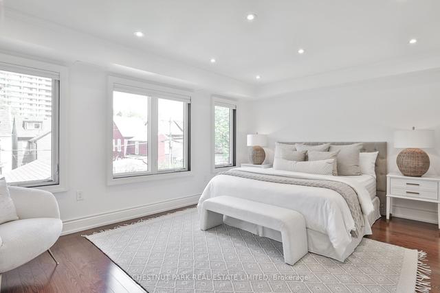 215 Major St, House detached with 4 bedrooms, 5 bathrooms and 2 parking in Toronto ON | Image 8