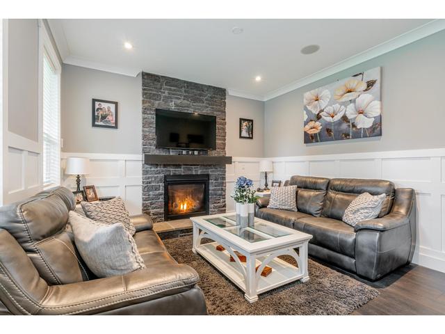 3538 198a Street, House detached with 4 bedrooms, 3 bathrooms and 17 parking in Langley BC | Image 6