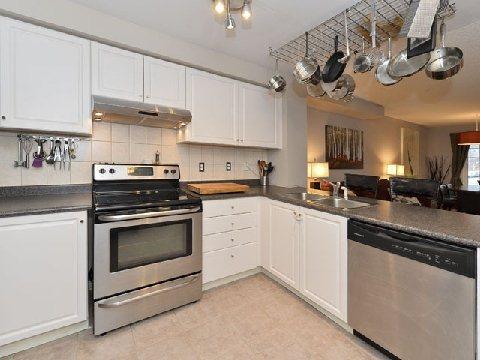 01 - 31 Massey St, Townhouse with 3 bedrooms, 2 bathrooms and 1 parking in Toronto ON | Image 3