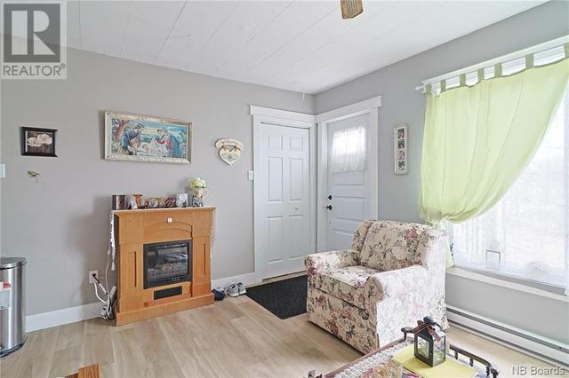 33 Queen Street, House other with 0 bedrooms, 0 bathrooms and null parking in Minto NB | Image 5