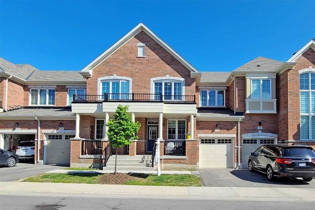 28 Avonmore Tr, House attached with 3 bedrooms, 3 bathrooms and 2 parking in Vaughan ON | Image 1