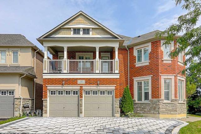 25 Langhorst Cres, House detached with 4 bedrooms, 4 bathrooms and 5 parking in Richmond Hill ON | Card Image