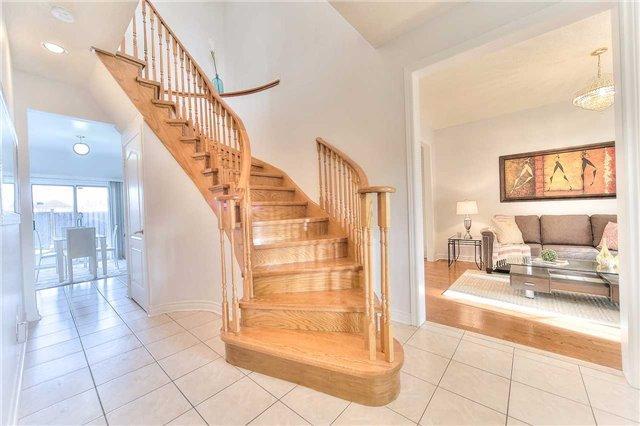 86 Summerlea St, House detached with 4 bedrooms, 4 bathrooms and 4 parking in Markham ON | Image 3