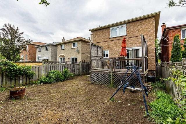 230 Lech Walesa Dr, House detached with 3 bedrooms, 4 bathrooms and 6 parking in Mississauga ON | Image 32