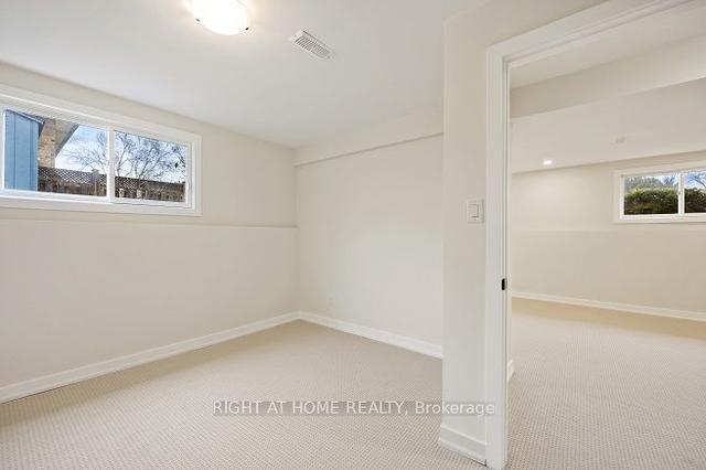 3 Glendora Crt, House detached with 3 bedrooms, 2 bathrooms and 3 parking in Hamilton ON | Image 14