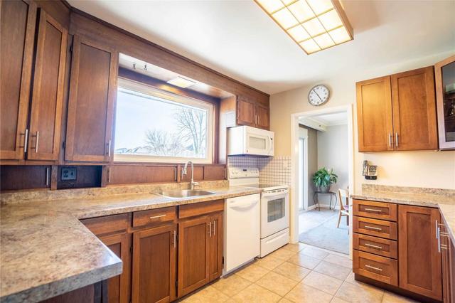 925 Nashville Rd, House detached with 3 bedrooms, 2 bathrooms and 11 parking in Vaughan ON | Image 6
