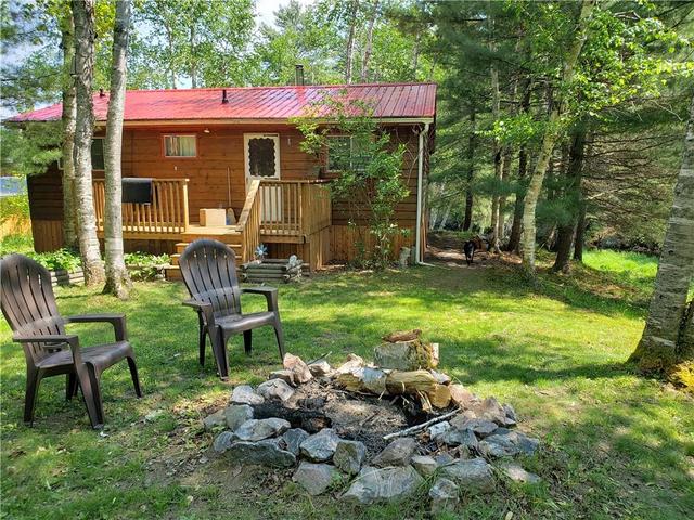 165 Kawigamog Lake Road, House detached with 2 bedrooms, 1 bathrooms and 5 parking in Parry Sound, Unorganized, Centre Part ON | Image 14