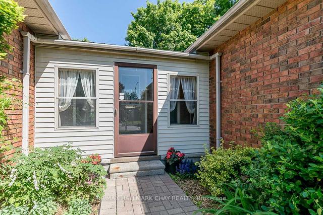 32 Patricia Ave, House detached with 3 bedrooms, 2 bathrooms and 6 parking in Barrie ON | Image 23