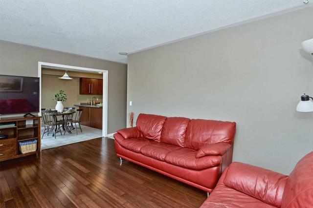 14 Artesian Dr, House detached with 4 bedrooms, 3 bathrooms and 4 parking in Whitby ON | Image 23