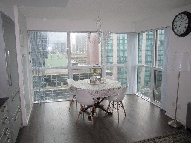 1012 - 5162 Yonge St, Condo with 2 bedrooms, 2 bathrooms and 1 parking in Toronto ON | Image 3