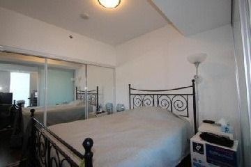 501 - 225 Sackville St, Condo with 1 bedrooms, 1 bathrooms and null parking in Toronto ON | Image 5