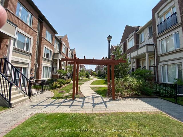 55 Burton Howard Dr, Townhouse with 2 bedrooms, 3 bathrooms and 1 parking in Aurora ON | Image 24
