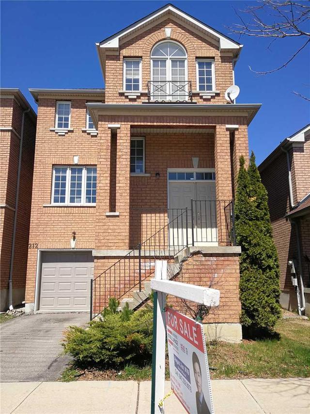 212 Yellowood Circ, House detached with 4 bedrooms, 4 bathrooms and 1 parking in Vaughan ON | Image 1