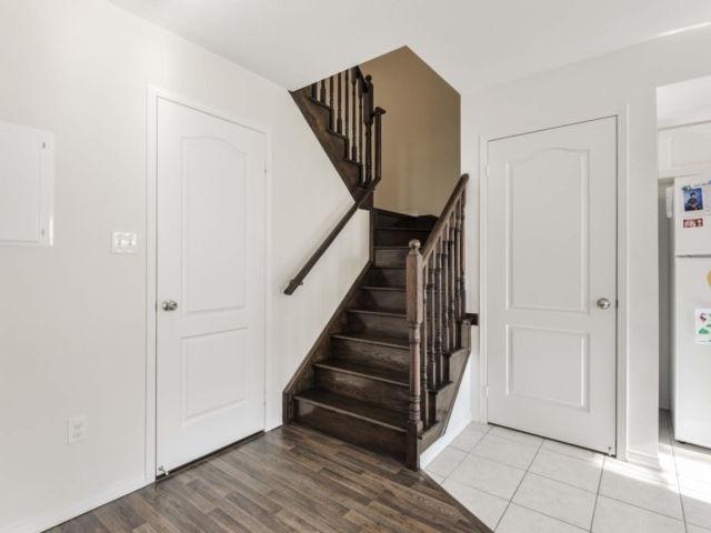 16 - 47 Hays Blvd, Townhouse with 2 bedrooms, 2 bathrooms and 1 parking in Oakville ON | Image 8