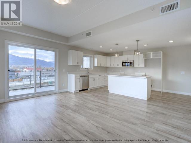 5640 - 51st Street Unit# 208, Condo with 2 bedrooms, 2 bathrooms and 1 parking in Osoyoos BC | Image 5