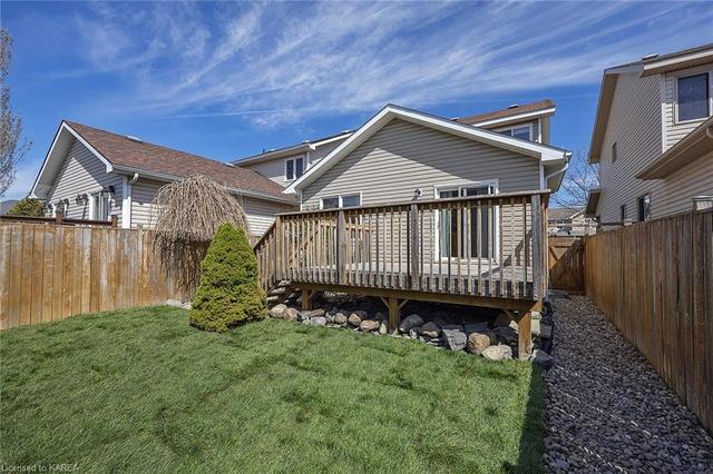 1385 Atkinson Street, House detached with 3 bedrooms, 2 bathrooms and 2 parking in Kingston ON | Image 32