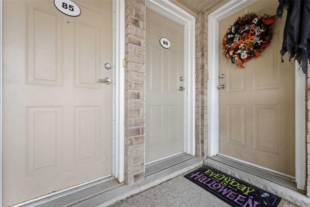 86 - 35 Mountford Dr, Townhouse with 3 bedrooms, 2 bathrooms and 1 parking in Guelph ON | Image 23