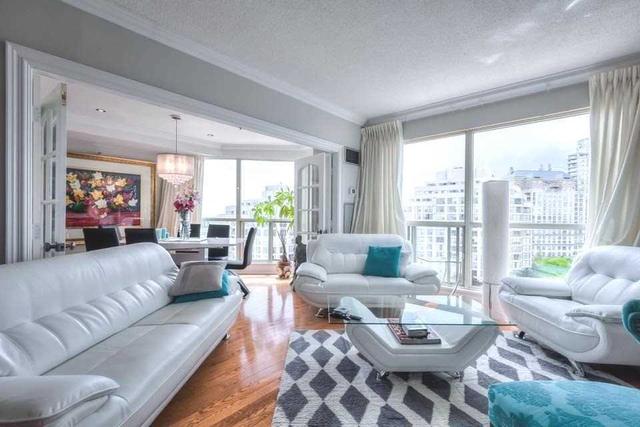 sph8 - 2261 Lake Shore Blvd W, Condo with 2 bedrooms, 2 bathrooms and 2 parking in Toronto ON | Image 21