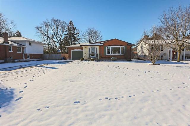54 Cowan Avenue, House detached with 5 bedrooms, 1 bathrooms and 4 parking in Haldimand County ON | Image 3