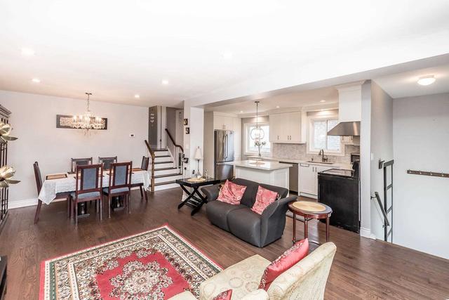 4323 Burnaby Crt, House detached with 3 bedrooms, 3 bathrooms and 5 parking in Mississauga ON | Image 35