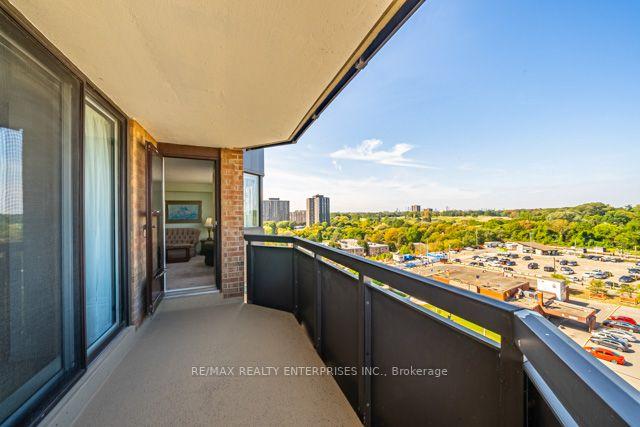 911 - 3845 Lake Shore Blvd, Condo with 3 bedrooms, 2 bathrooms and 2 parking in Toronto ON | Image 19