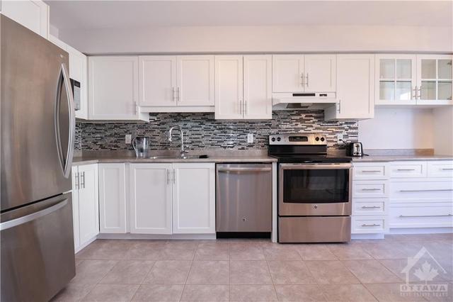 229 Gershwin Private, Townhouse with 2 bedrooms, 2 bathrooms and 2 parking in Ottawa ON | Image 5