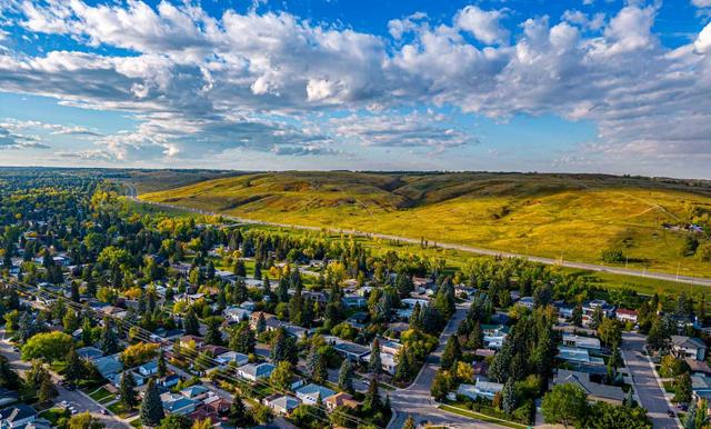 minutes from Nose hill park | Image 42