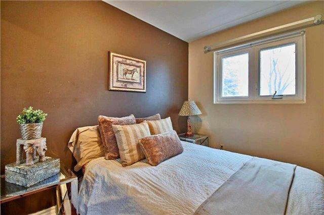 84 Sealstone Terr, House detached with 4 bedrooms, 3 bathrooms and 2 parking in Toronto ON | Image 9