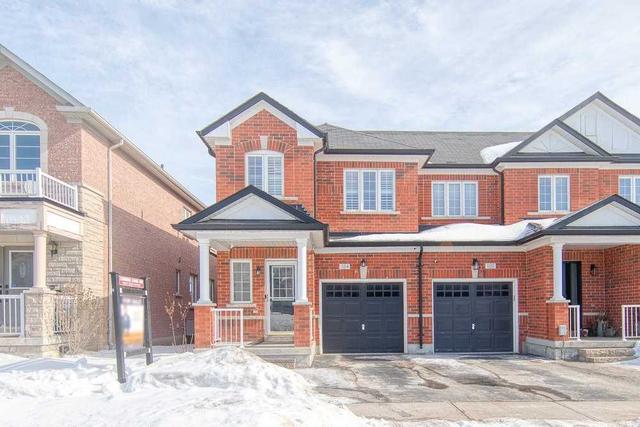 104 Northway Ave, House attached with 3 bedrooms, 3 bathrooms and 3 parking in Whitchurch Stouffville ON | Image 1