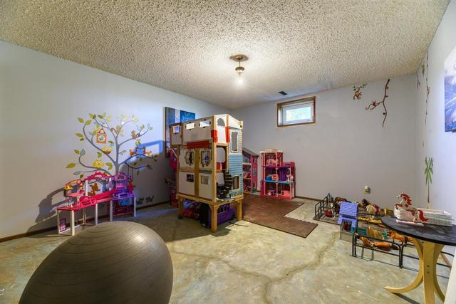 203044a Highway 1, House detached with 7 bedrooms, 3 bathrooms and null parking in Wheatland County AB | Image 34