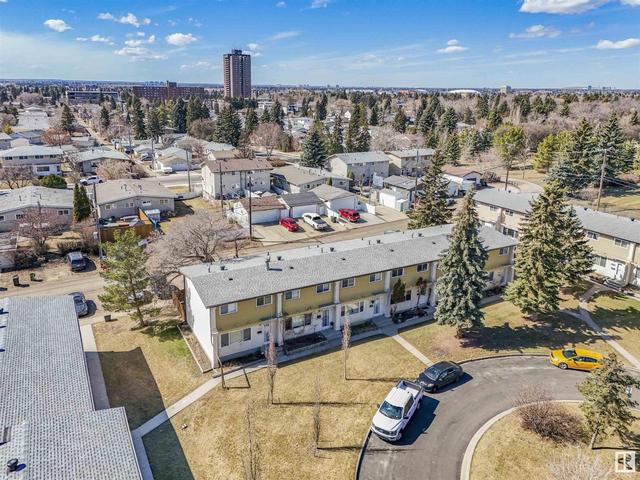 5126 106a St Nw, House attached with 3 bedrooms, 1 bathrooms and null parking in Edmonton AB | Image 9