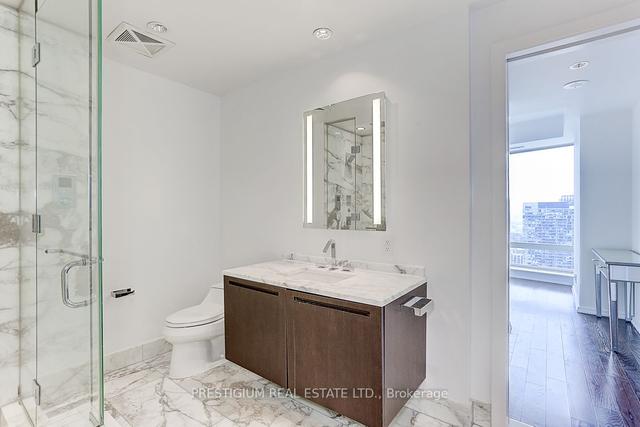 4304 - 180 University Ave, Condo with 1 bedrooms, 1 bathrooms and 1 parking in Toronto ON | Image 17