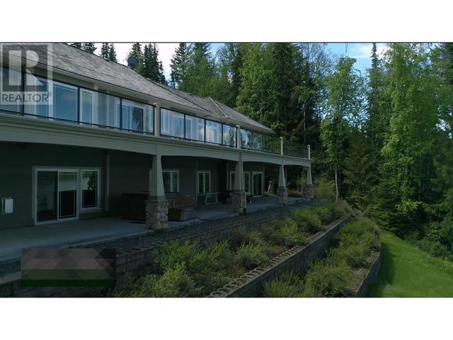 6741 Millar Road, House detached with 5 bedrooms, 3 bathrooms and null parking in Cariboo F BC | Image 29