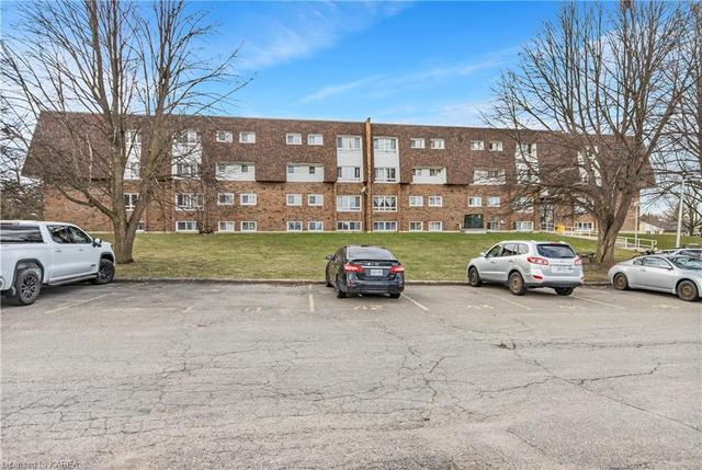 g3 - 815 Kyle Court, House attached with 2 bedrooms, 1 bathrooms and 1 parking in Brockville ON | Image 10