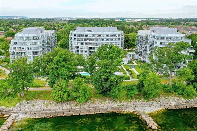 323 - 3500 Lakeshore Road W, House attached with 2 bedrooms, 2 bathrooms and 1 parking in Oakville ON | Image 19