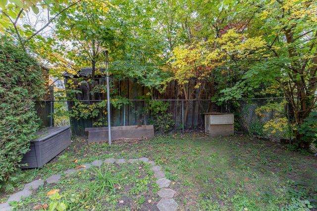 1806 Queen St E, House detached with 3 bedrooms, 2 bathrooms and 2 parking in Toronto ON | Image 31