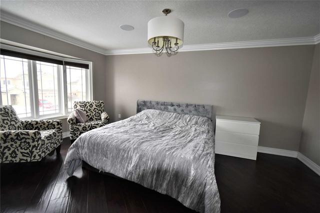 89 Charleswood Cres, House attached with 3 bedrooms, 3 bathrooms and 2 parking in Hamilton ON | Image 5