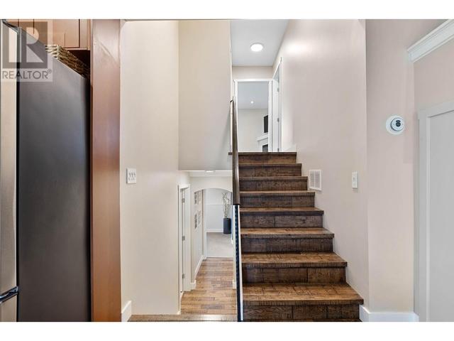 819 Cadder Avenue, House detached with 3 bedrooms, 3 bathrooms and 3 parking in Kelowna BC | Image 19