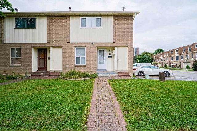 59 Craigleigh Cres, Townhouse with 3 bedrooms, 2 bathrooms and 1 parking in Brampton ON | Image 1
