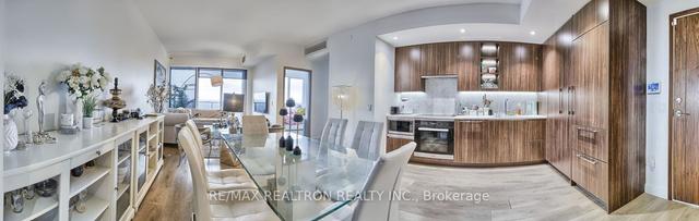 3108 - 95 Mcmahon Dr, Condo with 3 bedrooms, 2 bathrooms and 1 parking in Toronto ON | Image 6