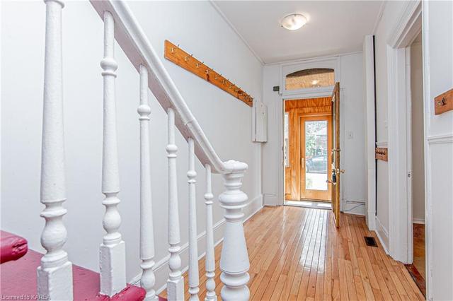 57 John Street, House detached with 4 bedrooms, 2 bathrooms and 3 parking in Kingston ON | Image 6