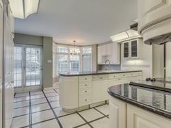 76 Dinnick Cres, House detached with 4 bedrooms, 3 bathrooms and 7 parking in Toronto ON | Image 2
