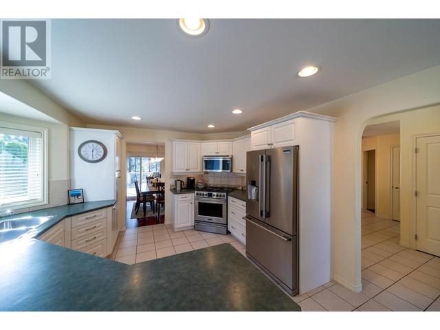 3973 Gallaghers Circle, House detached with 3 bedrooms, 3 bathrooms and 4 parking in Kelowna BC | Image 23