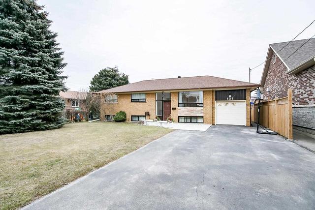 458 Claircrest Ave, House detached with 3 bedrooms, 2 bathrooms and 9 parking in Mississauga ON | Image 2